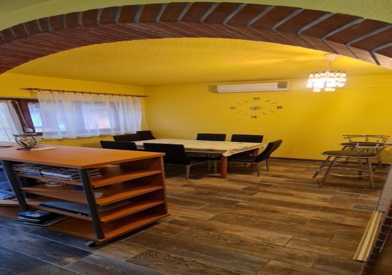 Oazis Apartman Harkány Zewnętrze zdjęcie