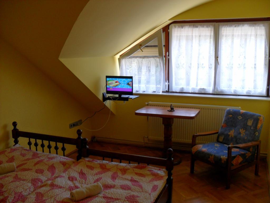 Oazis Apartman Harkány Zewnętrze zdjęcie